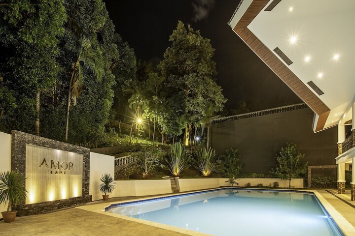 Pool 29 of 85
