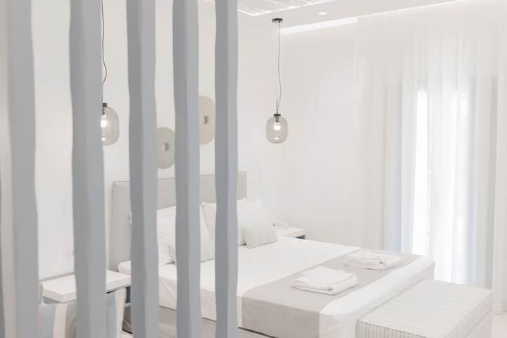 Room 8 of 40