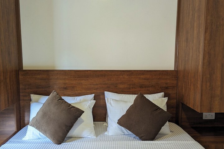 Room 17 of 30