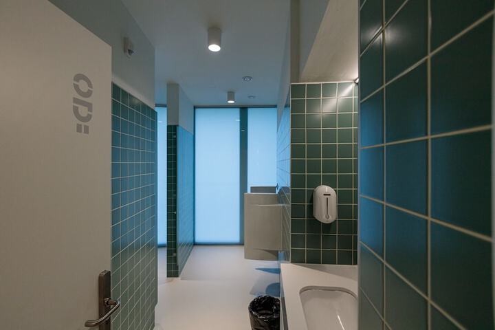 Room 50 of 115