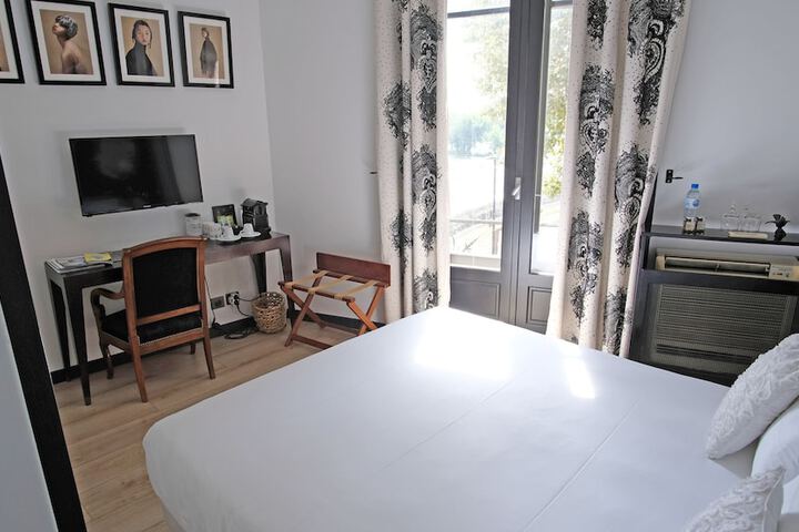 Room 26 of 61