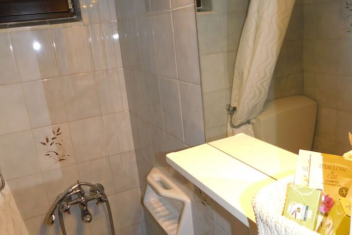 Room 40 of 93