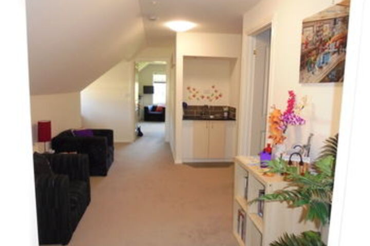 Room 8 of 25