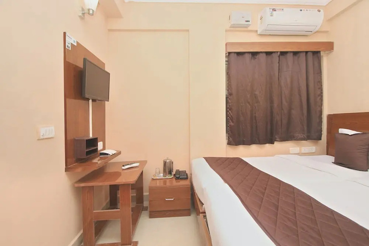 Room 7 of 17