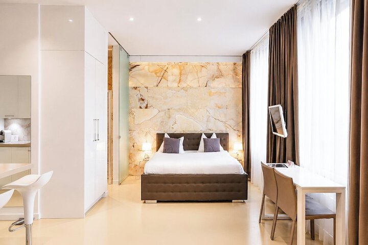 Room 31 of 124