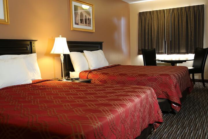 Room 13 of 34