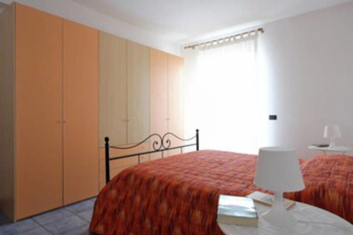 Room 15 of 40