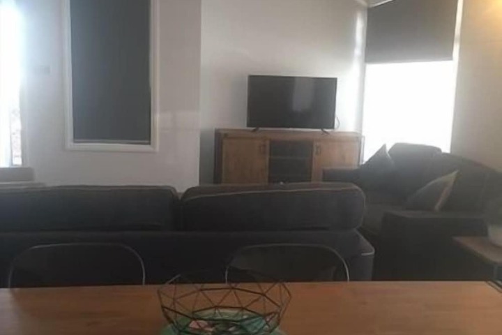 Room 13 of 16