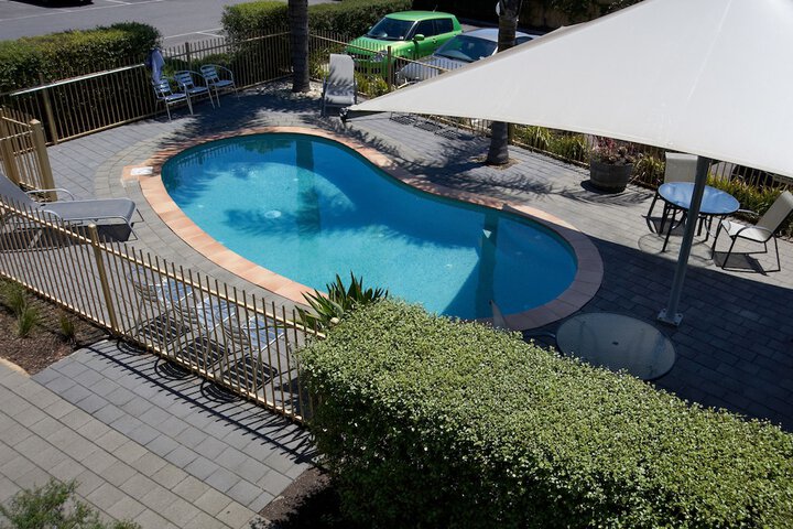 Hotel Pool