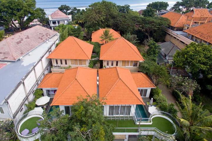 DEL MAR BEACH VILLAS