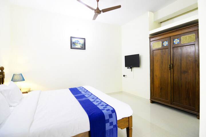 Room 2 of 31