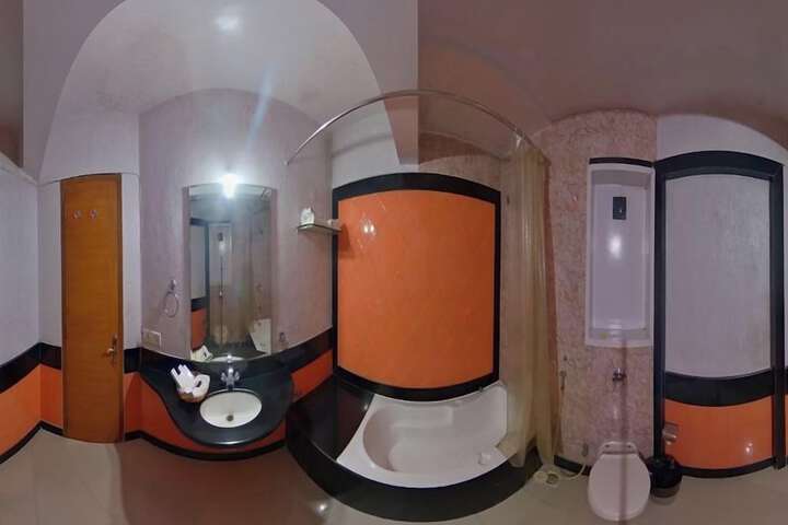 Room 36 of 38