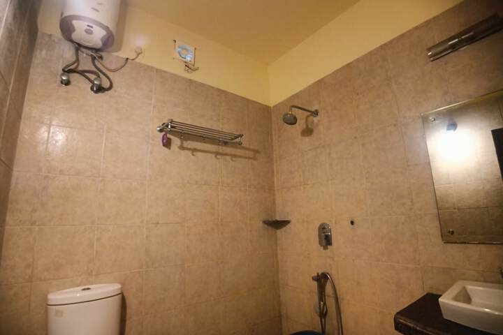 Room 45 of 80