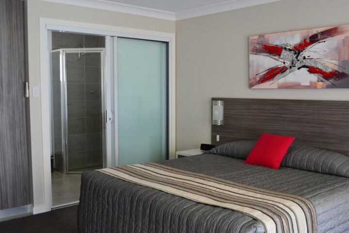 Room 9 of 74