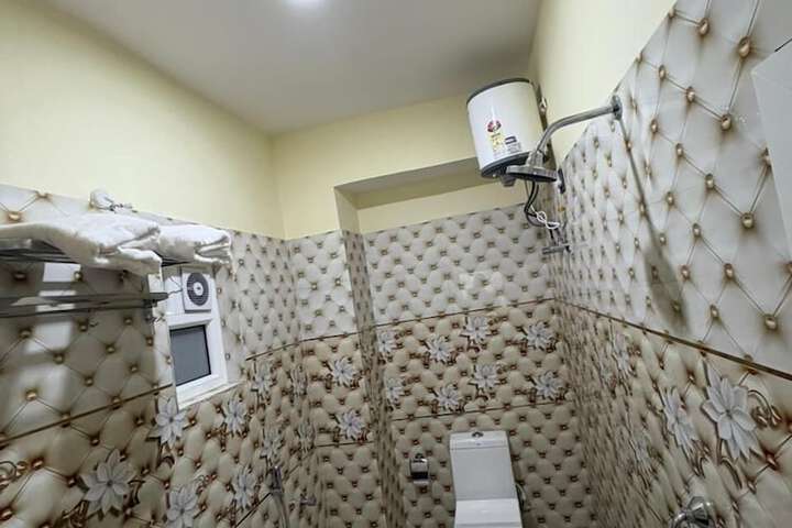 Room 20 of 53