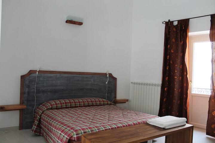 Room 19 of 76