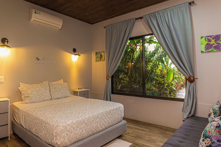 Room 4 of 48