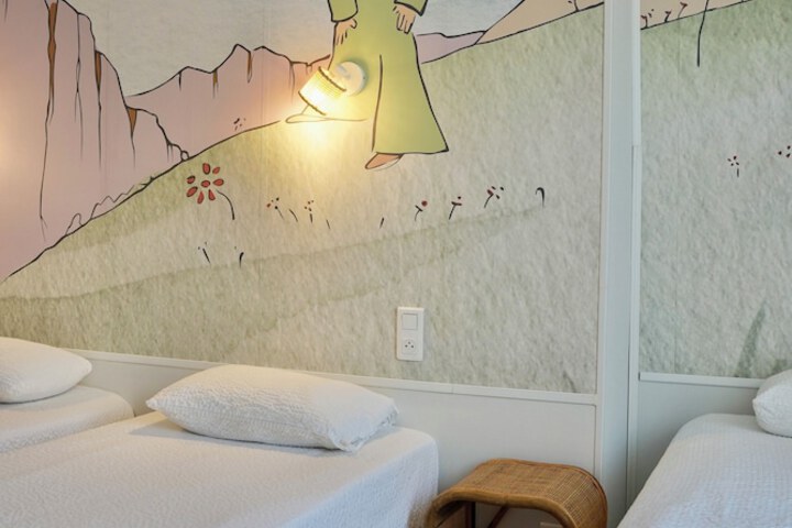 Room 46 of 98