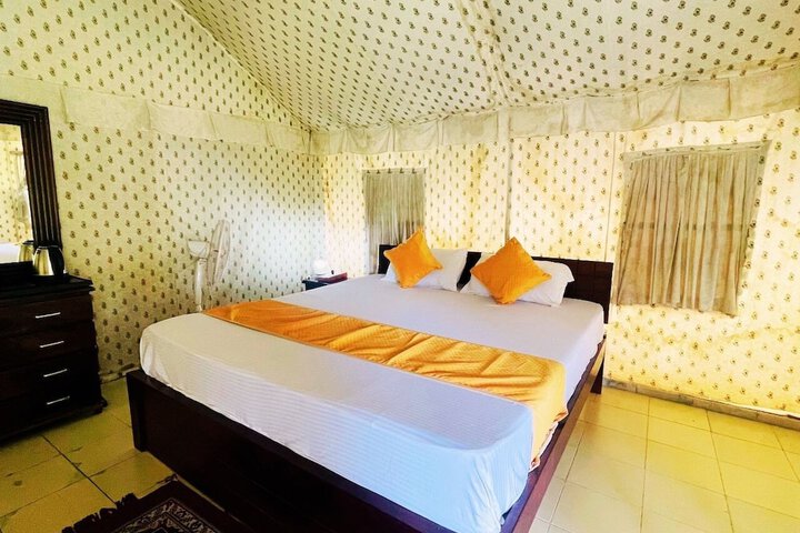 Room 4 of 22