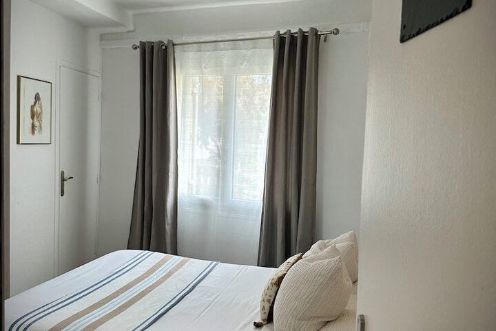 Room 11 of 79
