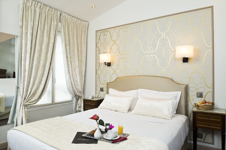 Room 12 of 81