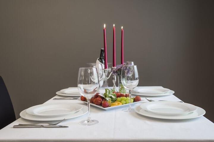 Dining 48 of 64