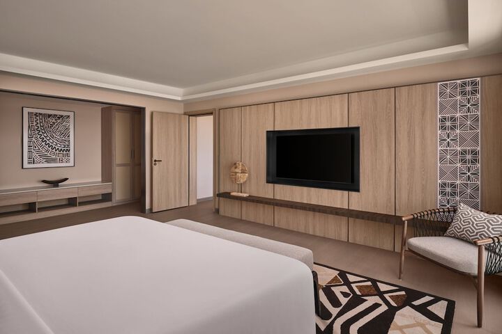 Room 37 of 102