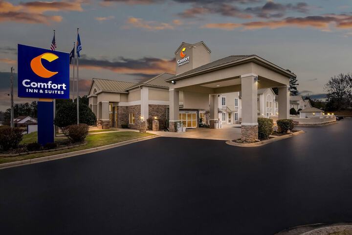 Hotel 75 of 77