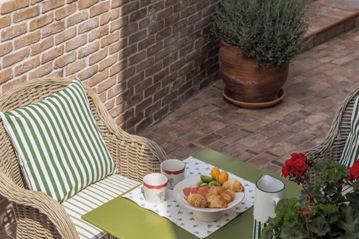 Terrace/Patio 72 of 96