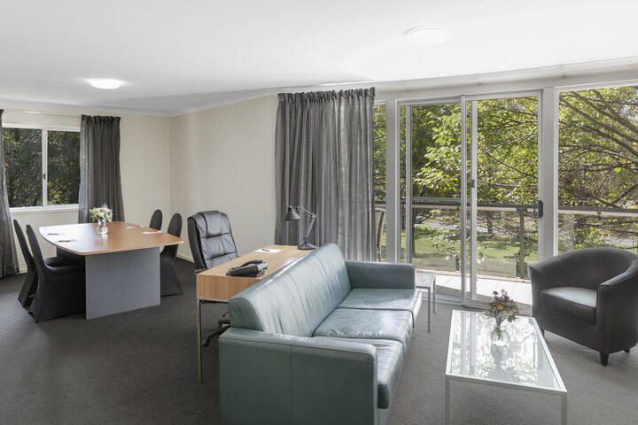 Room 15 of 28
