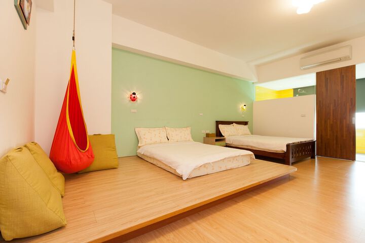 Room 15 of 42