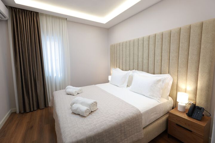 Room 32 of 58