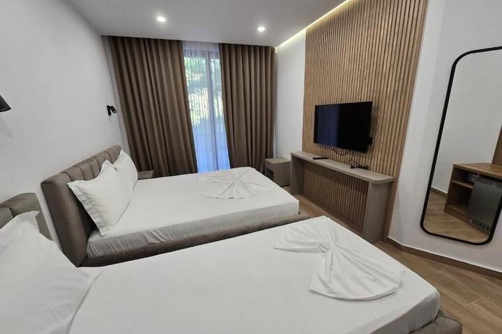 Room 19 of 46