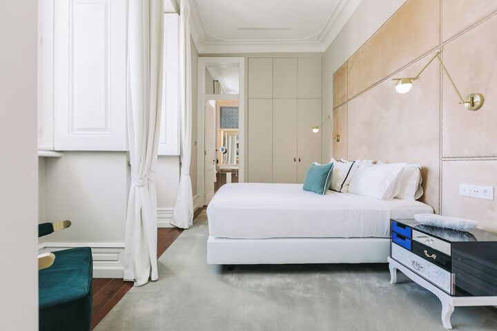 Room 80 of 274
