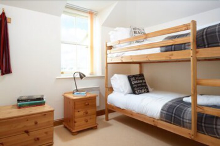 Room 7 of 13