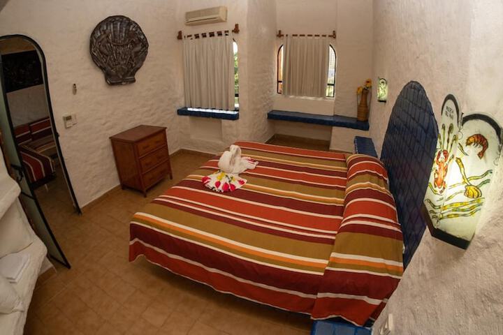 Room 11 of 49