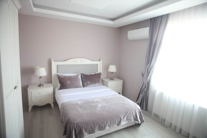 Room 8 of 110