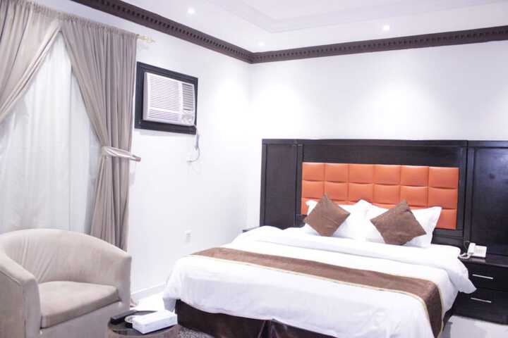 Room 17 of 23