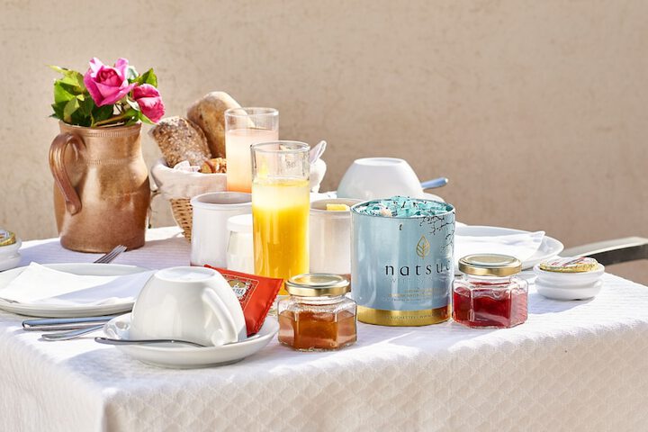 Breakfast/Coffee Service 211 of 258