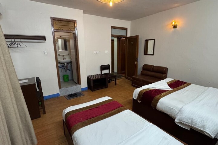 Room 25 of 61