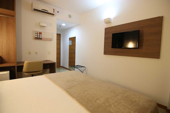 Room 13 of 79