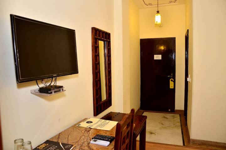 Room 14 of 29