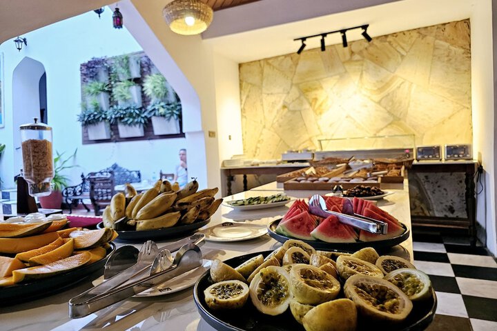 Breakfast/Coffee Service 106 of 127