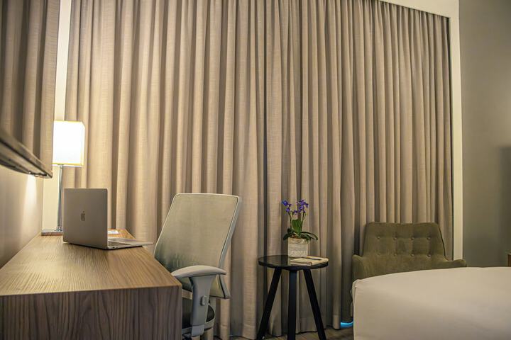 Room 37 of 88