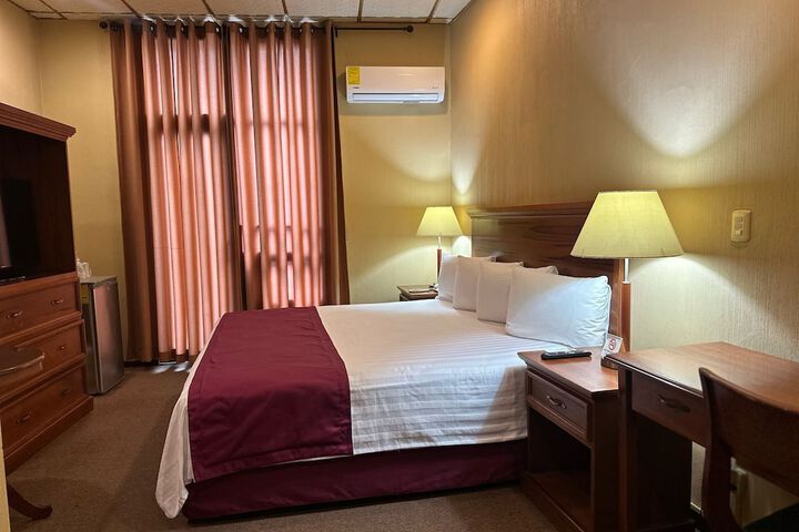 Room 8 of 49