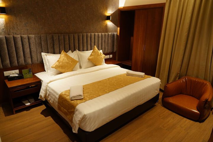 Room 14 of 87