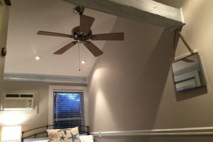 Room 19 of 42