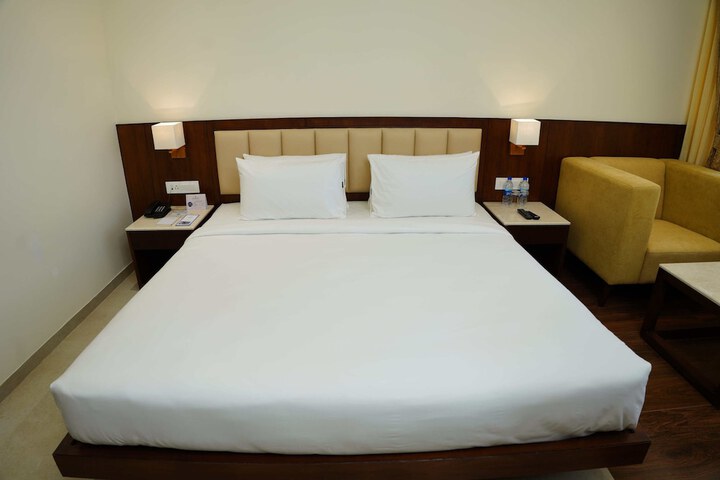 Room 5 of 22