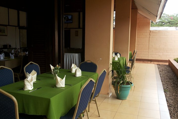 Dining 67 of 78