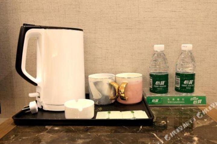 Aishang Hotel (Nanchang Bayi Square Longevity Palace Branch)